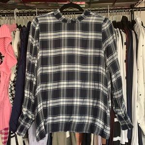 Loft medium plaid top blue EUC